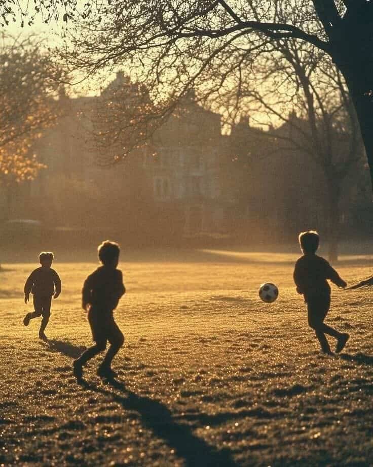 Good night!
Just enjoy life we will never be young again.

#ZeeshanMotives #NightVibes