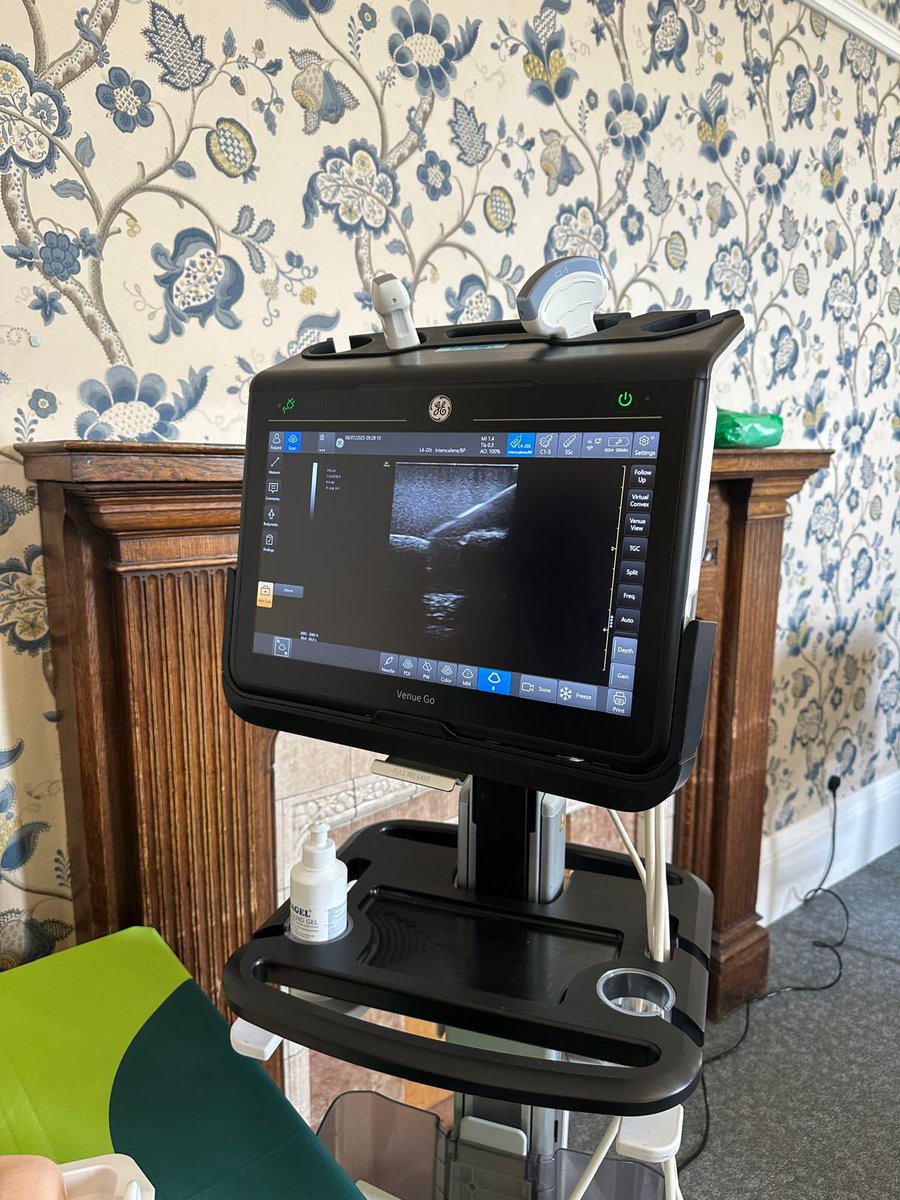 Today we are having some hands on training with the E-Cath® II Catheter Over Needle technique! 💉 #CON #education #PAJUNK