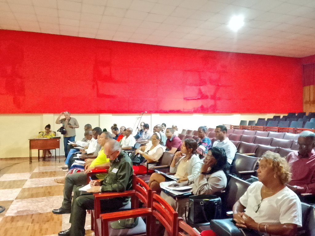 Beatriz Johnson Urrutia (@beatrizjurrutia) on Twitter photo Fortalecer el papel del sistema de instituciones de la Cultura en el trabajo comunitario para la preservación de los valores históricos, artísticos e identitarios, fue uno de los temas analizados en el Pleno del Comité Provincial del <a href="/PartidoPCC/">Partido Comunista de Cuba</a> en #SantiagoDeCuba. Fortalecer el papel del sistema de instituciones de la Cultura en el trabajo comunitario para la preservación de los valores históricos, artísticos e identitarios, fue uno de los temas analizados en el Pleno del Comité Provincial del <a href="/PartidoPCC/">Partido Comunista de Cuba</a> en #SantiagoDeCuba.