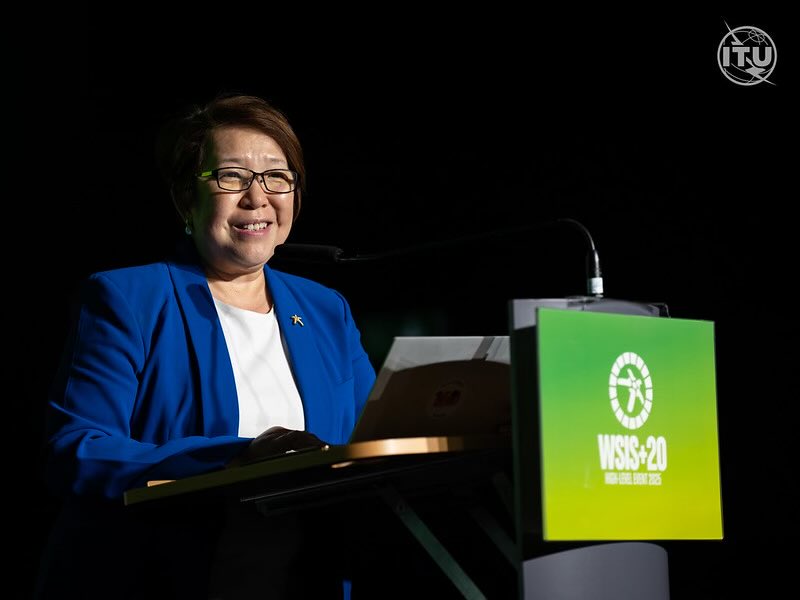 UNBBCom's tweet image. “We commend the Toolkit for its comprehensive review of key issues in data governance.
We’re confident that together, we can help bridge policy gaps, foster trust, + support interoperability"
🗣️ Sulyna Abdullah, Executive Director, @UNBBCom
📍WSIS+20 session, launch of Toolkit