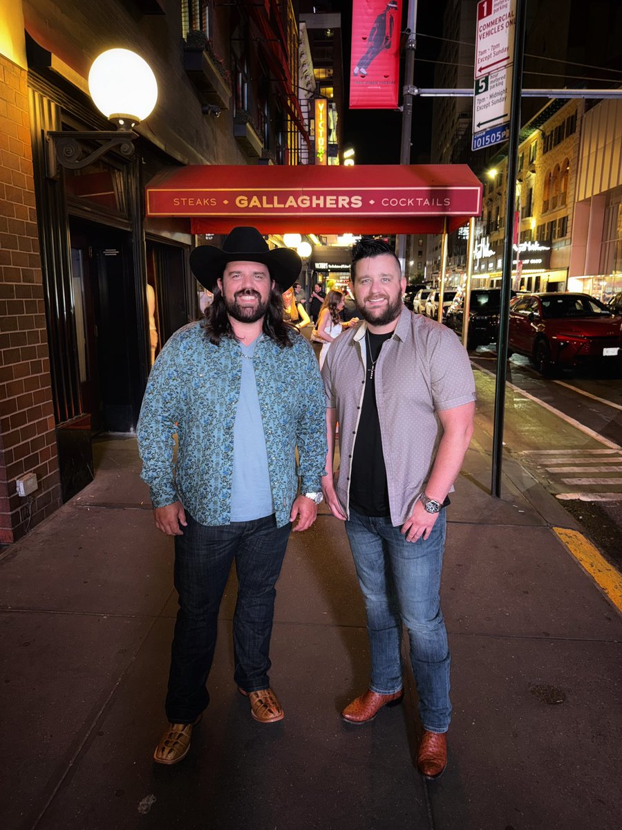 Dugger_Band's tweet image. One of our favorite restaurants in NYC! #duggerband #nyc #steak