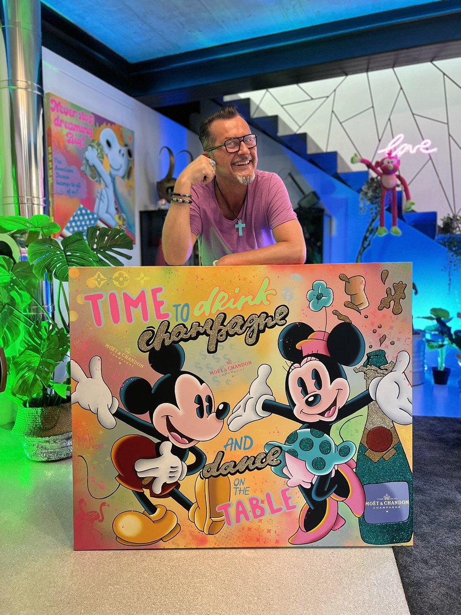 MarioStroitz's tweet photo. 🐭NEW ART DROP!🩷✨“Time to drink champagne and dance on the table!”💃🕺
Mickey &amp; Minnie are back – celebrating life, love, and all the sparkling moments in between. Because what’s better than dancing with your soulmate and raising a glass to love? 💛🍾 #champagne #GOLD #party https://t.co/KTnfNvWBF8
