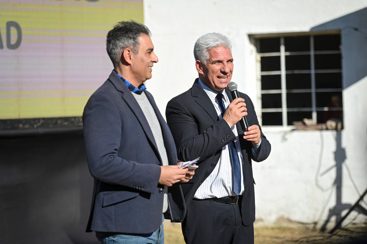 Acompañe al Intendente de San Luis <a href="/gastonhissa/">Gaston</a> en la inauguración de luminarias led en el Barrio Eva Perón. El Acuerdo Pcia-Municipio Construyendo con tu Pueblo permite mejoras para los vecinos.