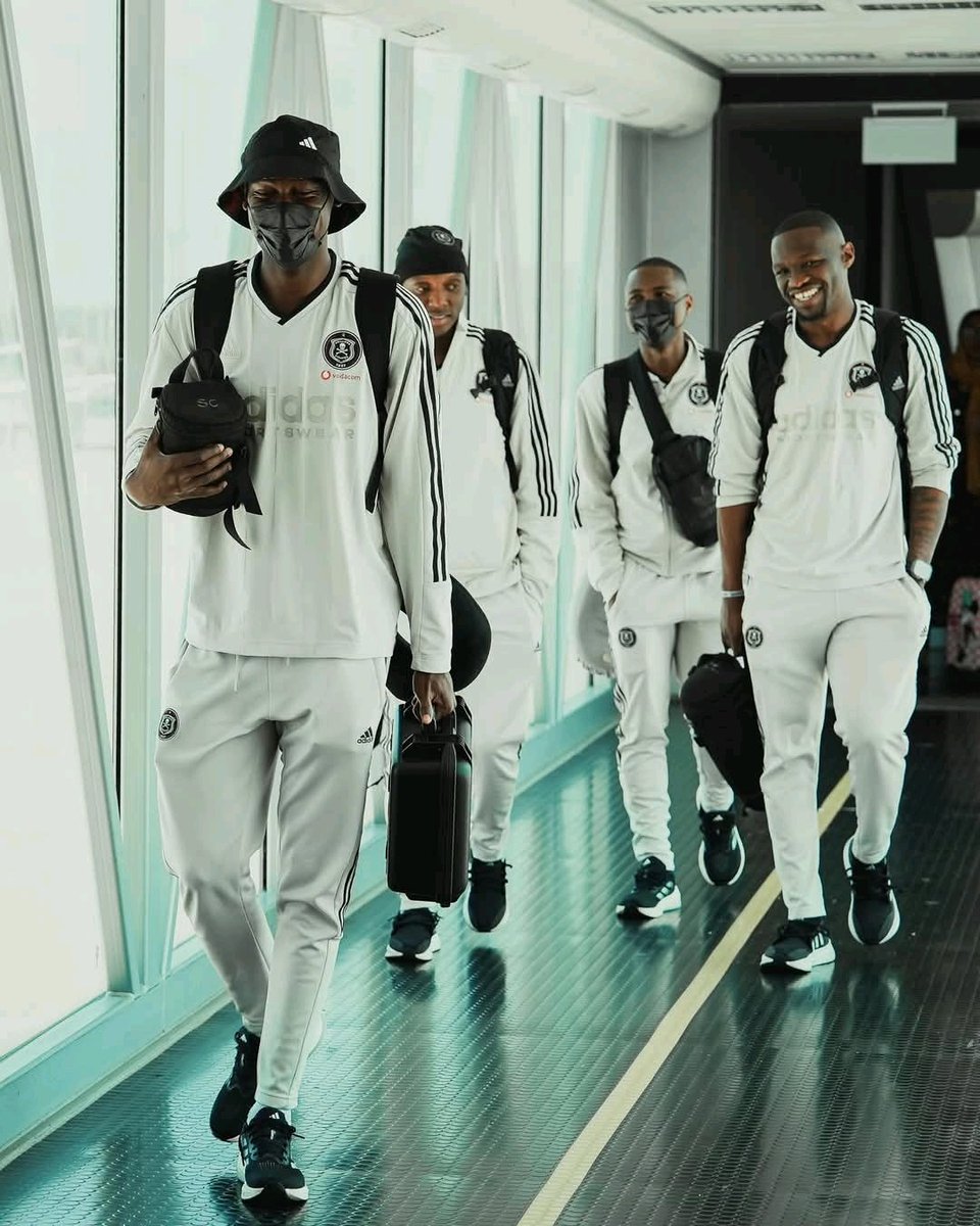 GhostZoneTV's tweet photo. Barcelona started shaking when they heard Orlando Pirates just landed in Spain 😤🔥
Lucky for Madrid... they're still busy with the Club World Cup 😅☠️
#GhostZone #OrlandoPirates #UpTheBucs https://t.co/OukSPT3irO