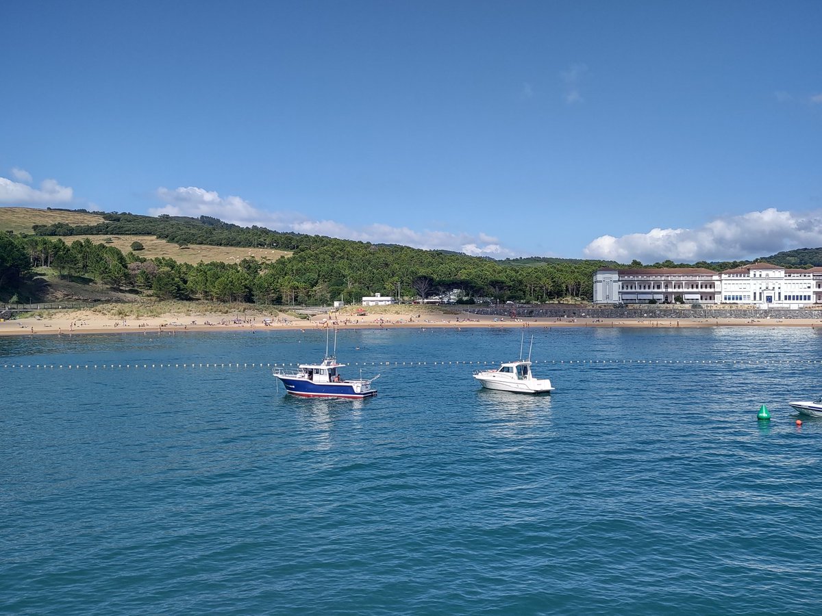 DSolisAgEcon's tweet image. Always nice to see artisanal fisheries, tourism and small ranch sharing the same geographic area in harmony. #LovePlenzia #BasqueCountry