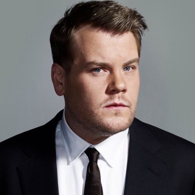 updatecultura's tweet photo. James Corden revela que tentou por 8 ANOS levar Rihanna ao “Carpool Karaoke”:

“Ela sempre me dizia: ‘Quando o novo álbum sair’. E aí eu terminei o programa antes desse álbum sair.” https://t.co/qdLKYxWczC