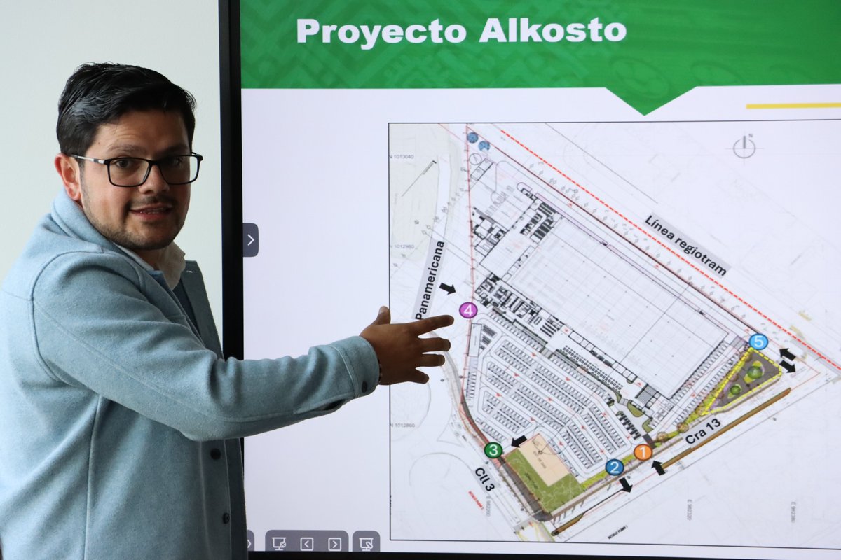 Nos reunimos con el alcalde de Mosquera, <a href="/nelsonhparra/">Nelson Parra</a>, para socializar los avances del RegioTram de Occidente y la armonización del proyecto en su paso por el municipio. ¡Trabajamos juntos por una movilidad sostenible y regional!