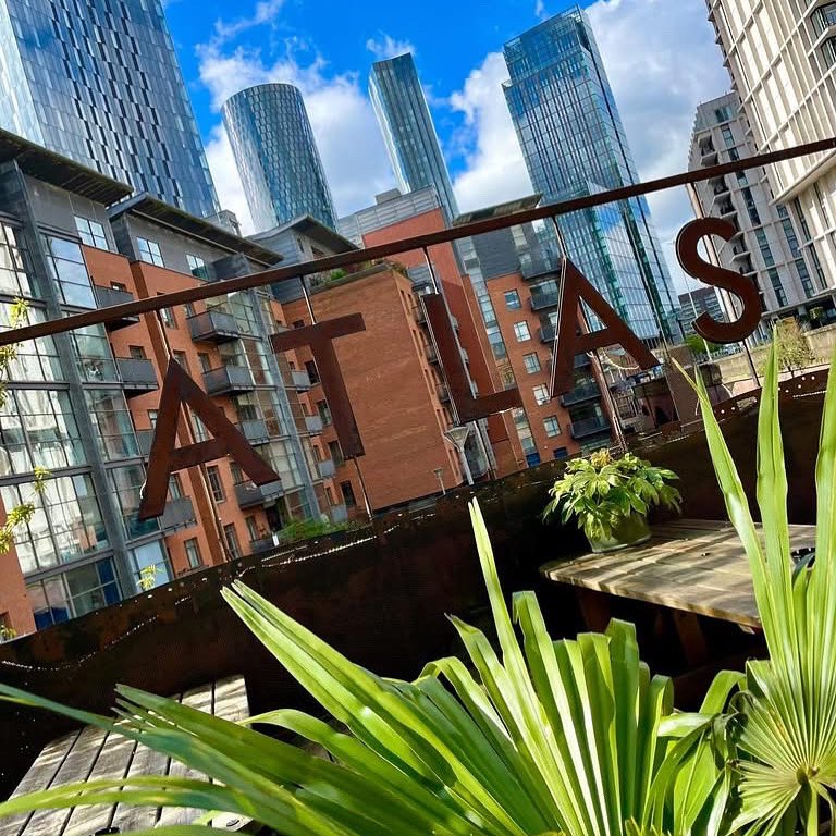 TheGinBible's tweet image. Tuesdays Forecast:
100% chance of #Gin here with us @TheAtlasBar out on our #Terrace after work #Manchester 🍸
Double up and your tonic is FREE 🎉 #Offers