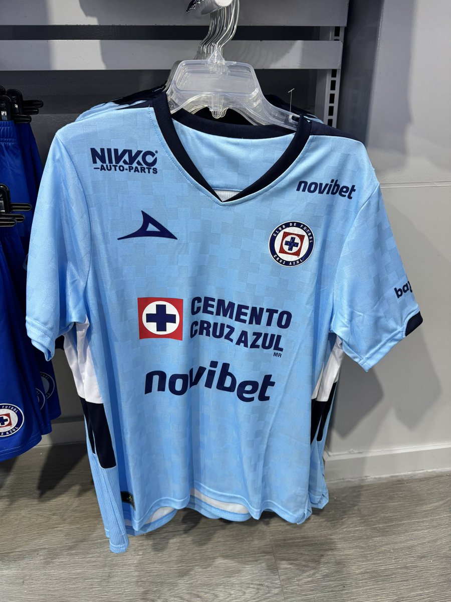 Julio_Olalde7's tweet image. Jerseys Cruz Azul 2025-2026 🚂
#Pirma #CruzAzul #Jersey