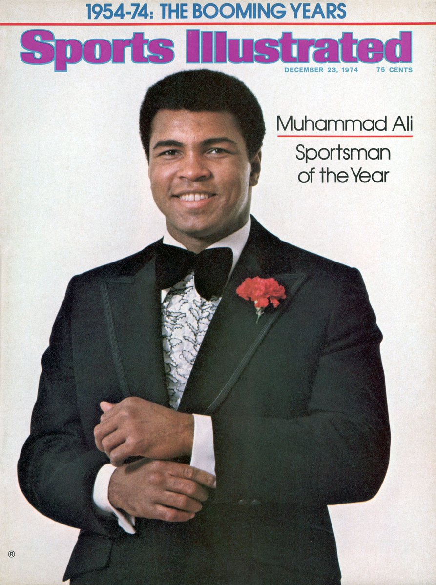 MuhammadAli's tweet image. Sports Illustrated Cover: December 23, 1974
Ali was chosen as the Sports Illustrated Sportsman of the Year.
📸: @LeiferNeil
#MuhammadAli #Icon #SportsIllustrated #NeilLeifer #SportsmanoftheYear #Cover