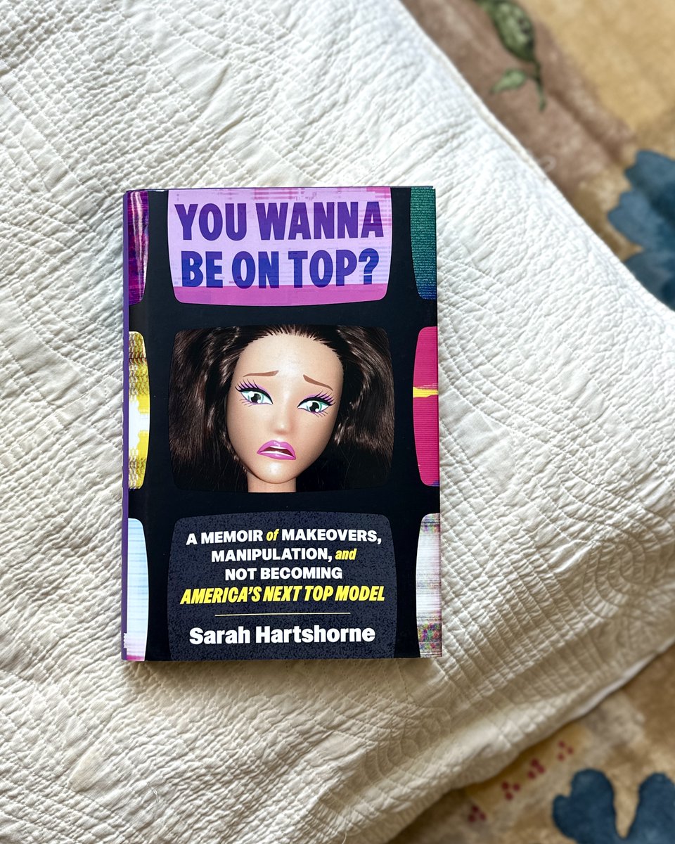 CrownPublishing's tweet image. "A delicious, hilariously relatable behind-the-scenes memoir. A page-turning lark turns into an internal (rather than external) makeover.”—Maria Bamford
Sarah Hartshorne's YOU WANNA BE ON TOP? is out! Learn more about at the link!
penguinrandomhouse.com/books/750064/y…