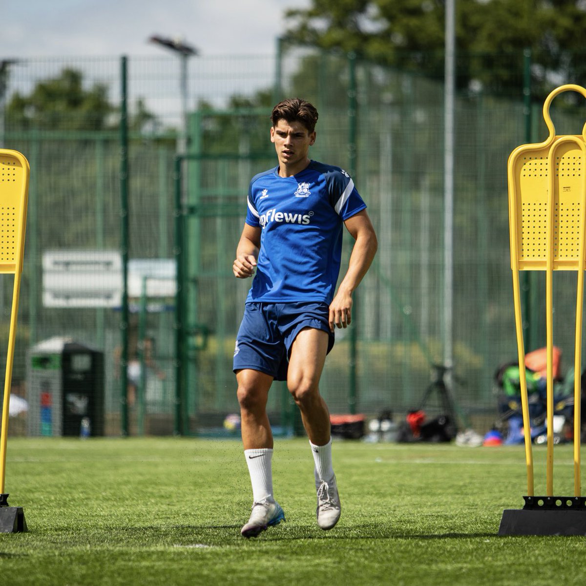 Wealdstone FC tweet media