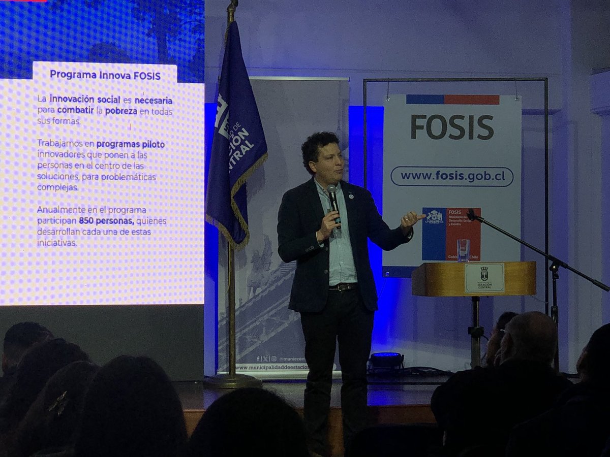 🔵 [Innovación social] La innovación social es necesaria para combatir la pobreza en todas sus formas.
 
Trabajamos en programas piloto innovadores que ponen a las personas en el centro de las soluciones, para problemáticas complejas.
 
EN VIVO 👉🏼 youtube.com/live/u8nmSGMFD…