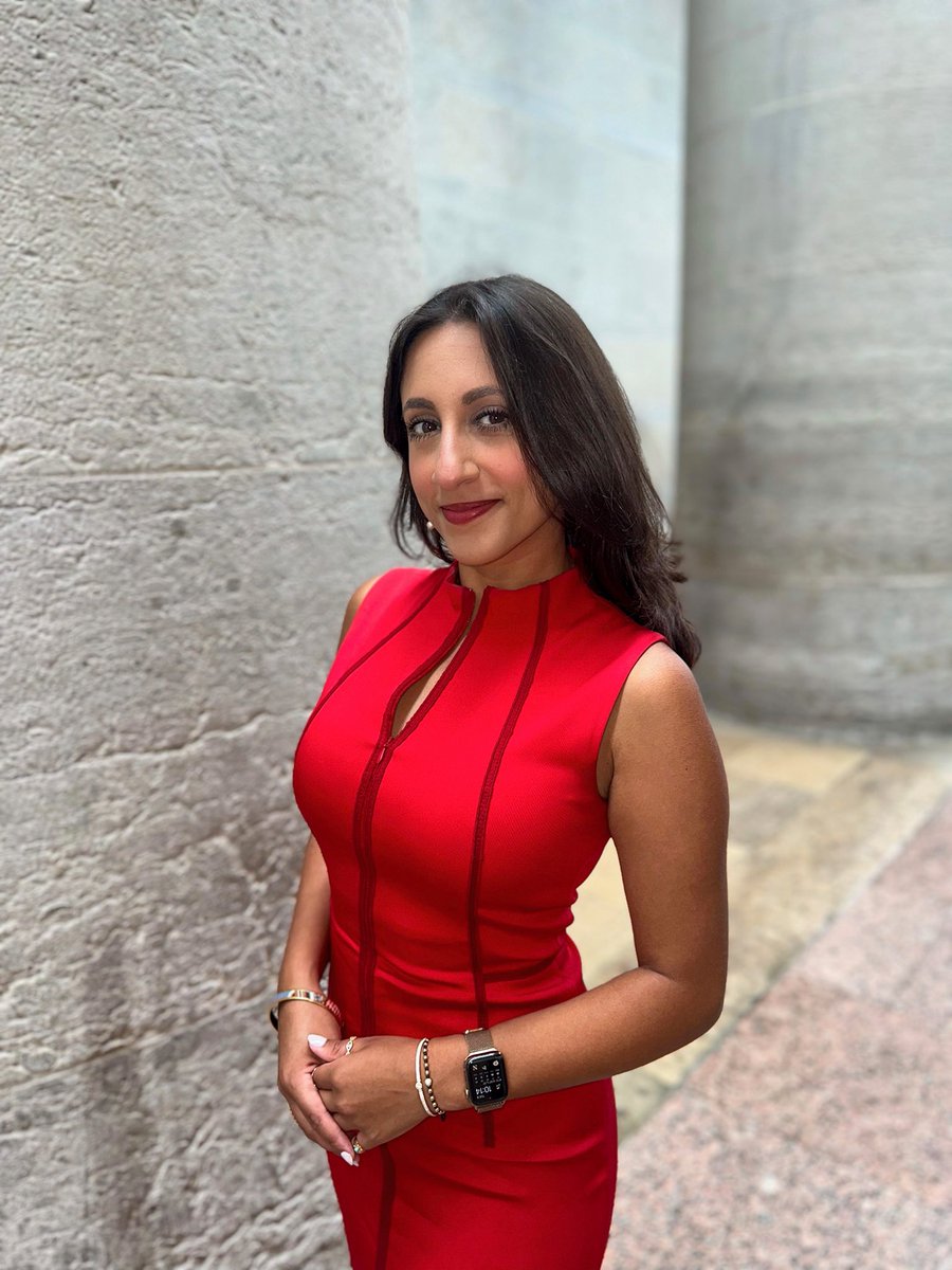 NatalieFahmy's tweet image. Hi, it’s me again!
I am so thrilled to announce that on August 11 I will be joining @komonews, in Seattle, as an anchor and reporter.
I am so excited for this new adventure, to join such a talented & driven team, and to grow in new ways.
I can’t wait to get started!