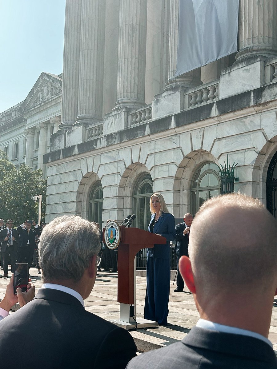 StaceySchieffe2's tweet image. We had the honor of joining @SecRollins, @AGPamBondi, @Sec_Noem, @SecDef, @RealPNavarro, @SarahHuckabee & other America First leaders at @USDA for the launch of the National Farm Security Action Plan because farm security is national security.
At AFWI, the H in T.R.U.T.H. stands…
