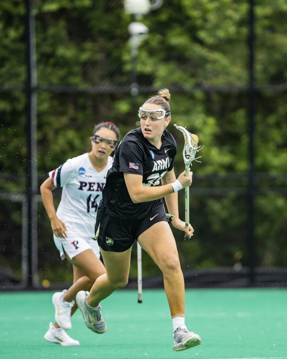 ArmyWP_WLax's tweet image. Big round of applause for Meghan Pedrani👏
She is the program’s first ever @CollSportsComm Academic All-American 📚
📰 goarmywestpoint.com/news/2025/7/8/…
#GoArmy