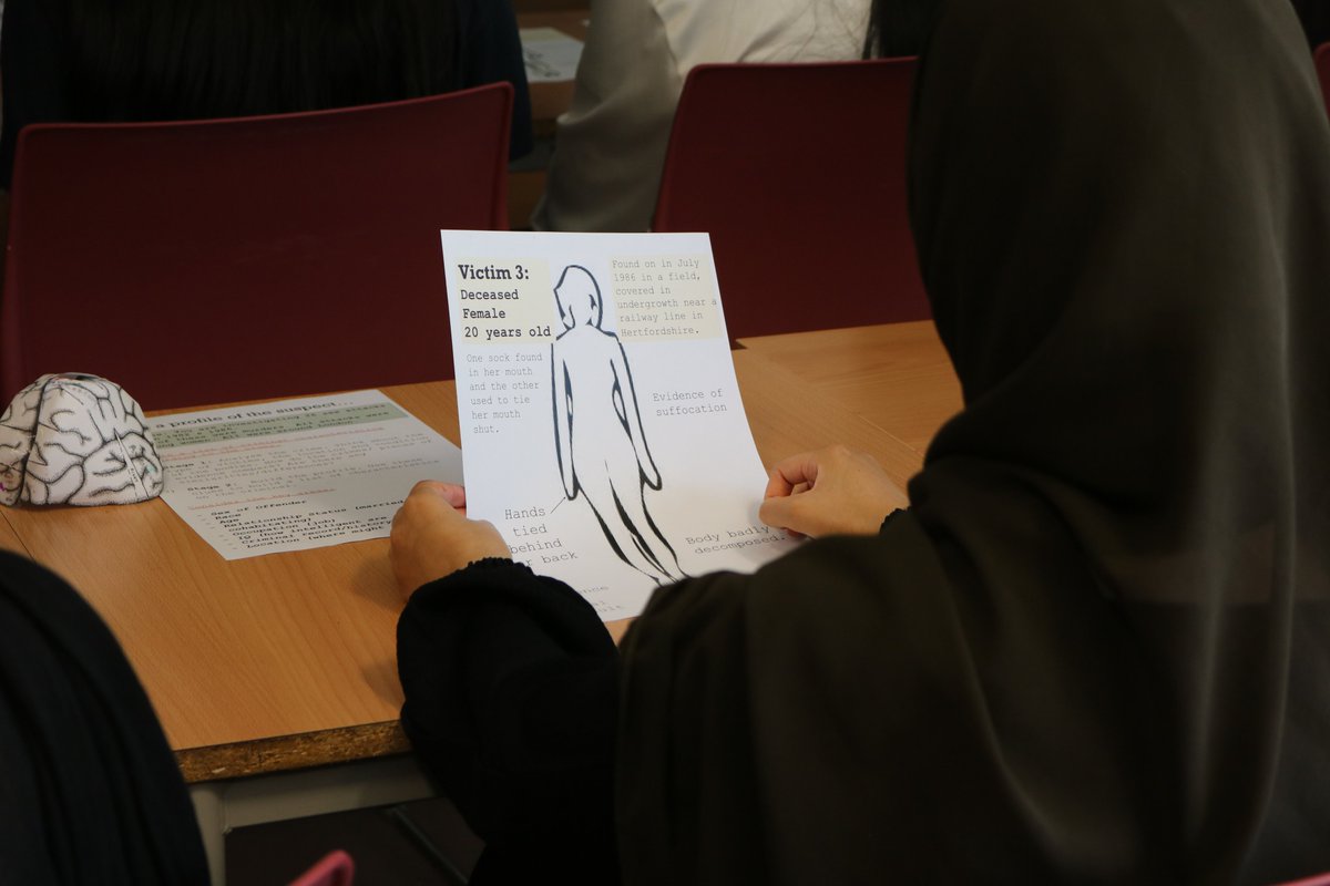 CFGSchool's tweet image. Year 12&apos;s starting September are getting a head start by experiencing sixth form lessons during their transition day today.

From subject tasters to getting to know their teachers, they&apos;ve already taken their first steps into post-16 life at CFGS.

#TransitionSuccess