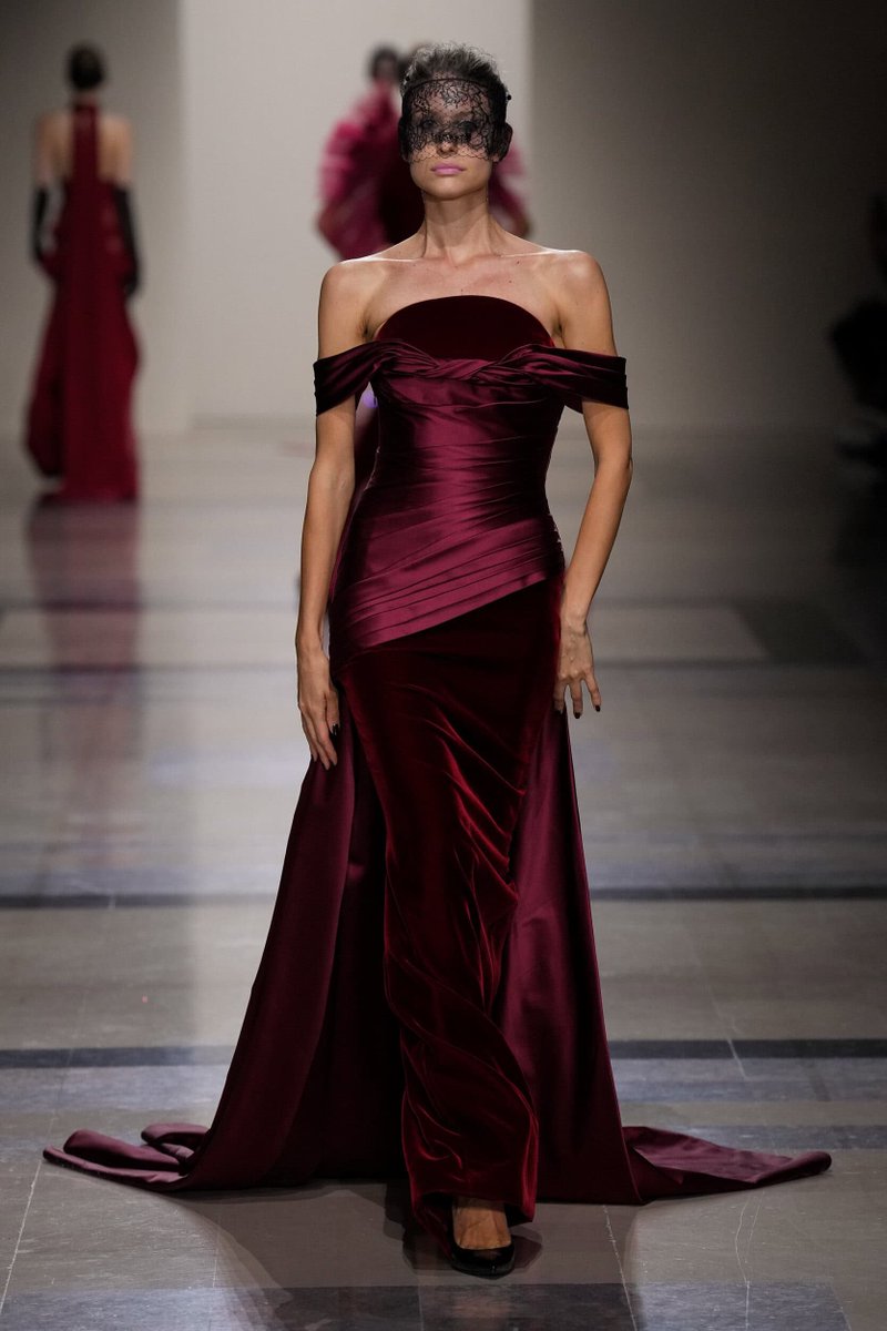 The Morello CHERRY duo of ✨Georges Chakra✨ Fall/Winter 2025 Couture.🪡