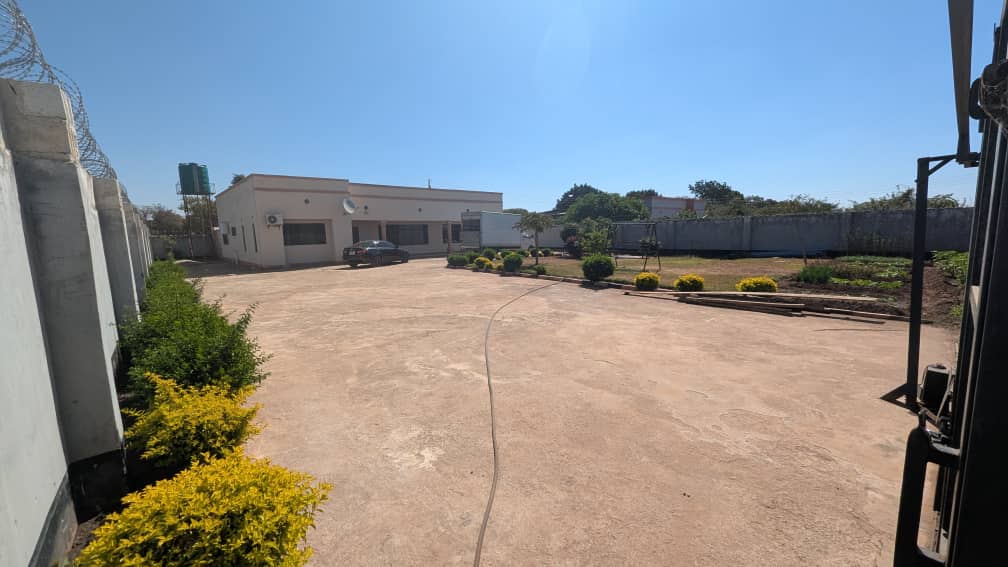 DrSim14's tweet photo. Very nice place. 
Developed area
300m from the main road https://t.co/9aHVCX8yNj