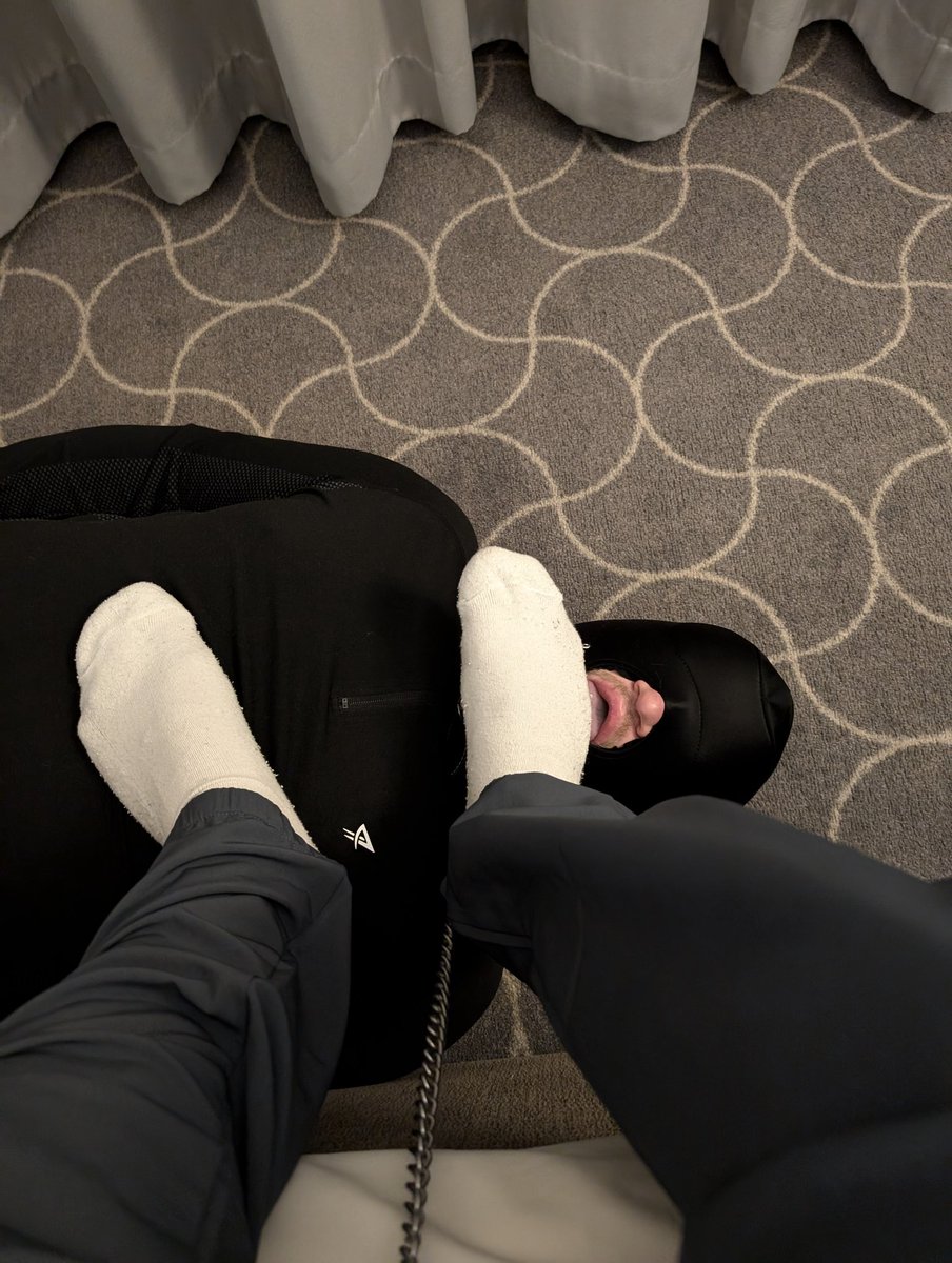 northernbadlads's tweet photo. Lick my socks https://t.co/BL3lOOlIsw