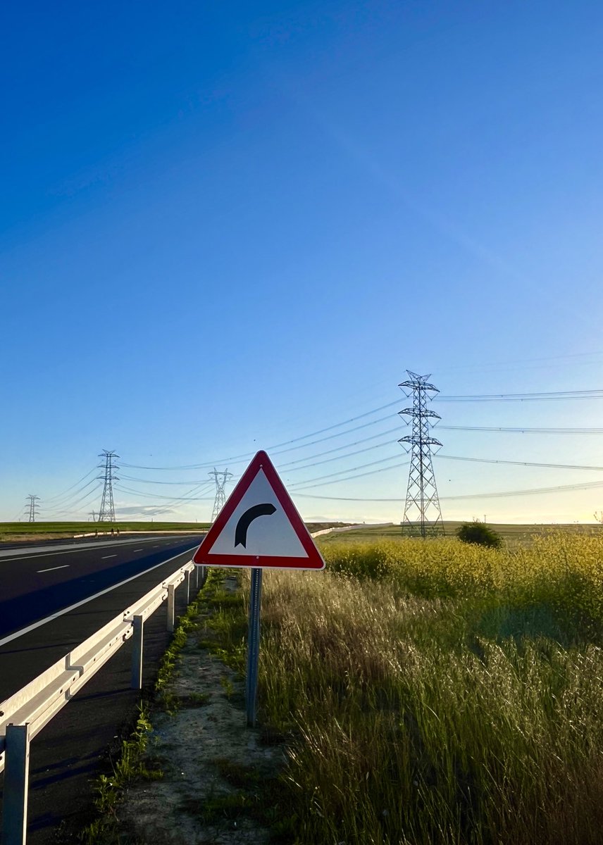 ErolPhotog15142's tweet image. “The sign”

#sign #trafficsign #road #photo