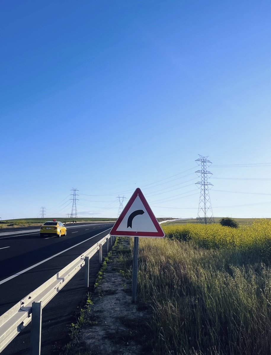 ErolPhotog15142's tweet image. “The sign”

#sign #trafficsign #road #photo