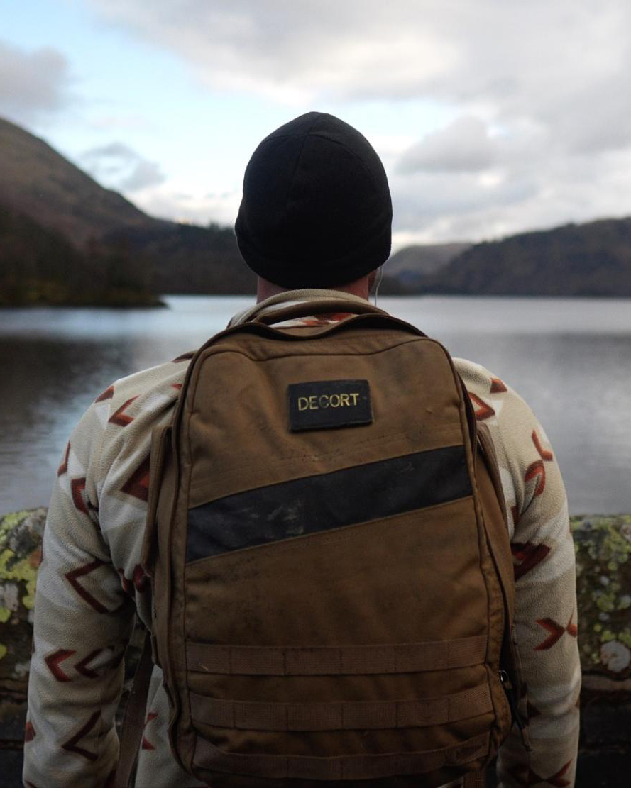 We told you about our friend Farren Morgan rucking 1000 miles (or 38 consecutive marathons) up the length of Great Britain in just 25 days. Now you can follow his journey in-depth with his feature-length documentary. 

Watch now: youtube.com/watch?v=dUH5VI…