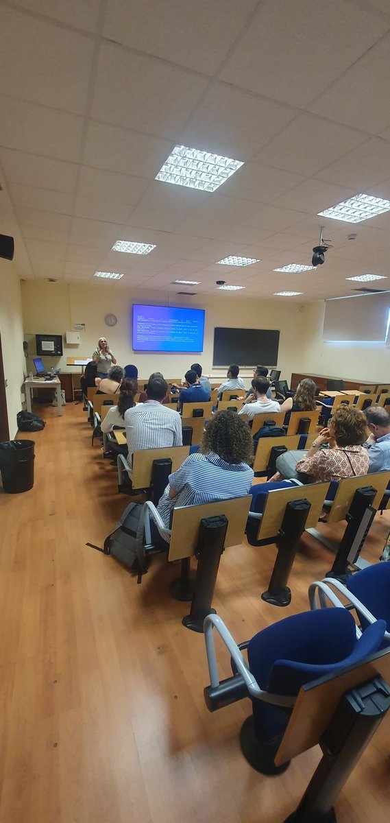 A trabajar! Priorizando sobre las 14 megatendencias que establece la Unión Europea para dar forma a la enfermera del futuro 💯