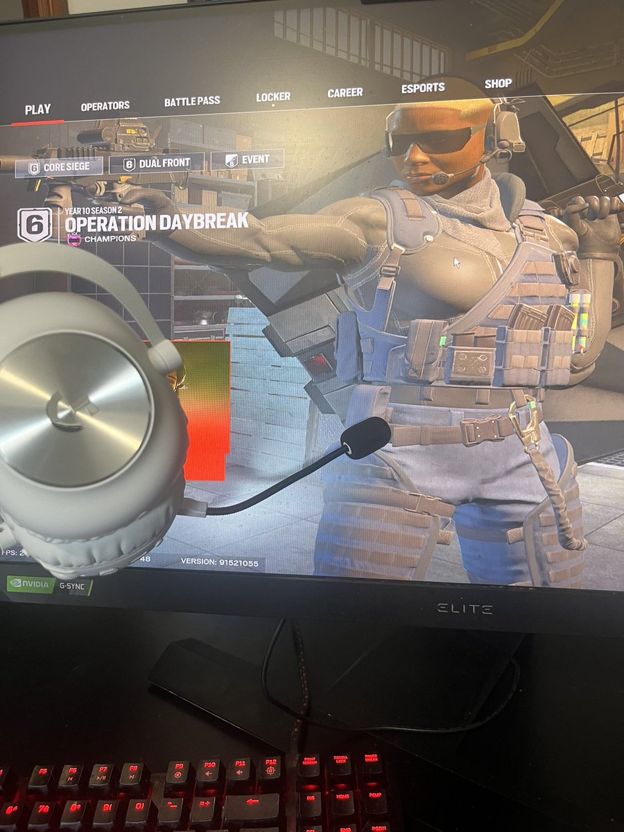 Gameday against <a href="/TeamFalconsGG/">Team Falcons</a> at 21:00 CEST.

Thank you <a href="/WYLDE_gg/">WYLDE⚡️</a> for sending me this headset✌️

#GOWYLDE⚡️