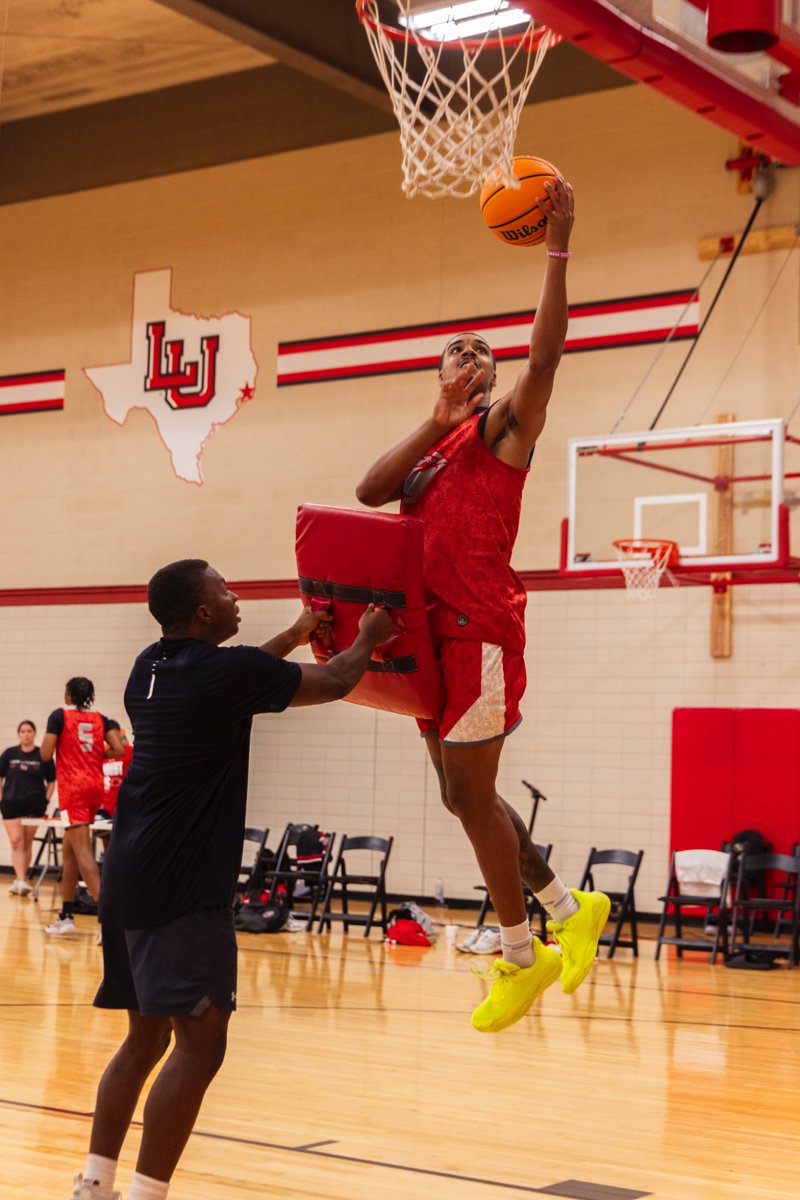 LamarMBB's tweet image. Summer 2️⃣ grind has started ! 

#NextLevel