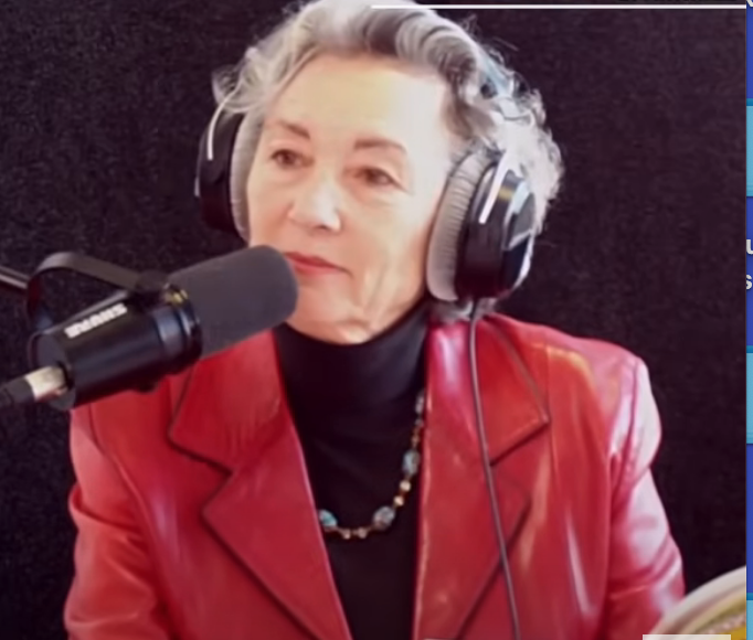 Je vous retrouve à 18H45 dans l'émission de Dosumani avec Cécile . La première partie qui vient de commencer est consacrée aux victimes des "vaccins" ARNm. 
La deuxième partie à laquelle je participe, fait le point sur le traité pandémique inique de l'OMS.
"...ça va bien se
