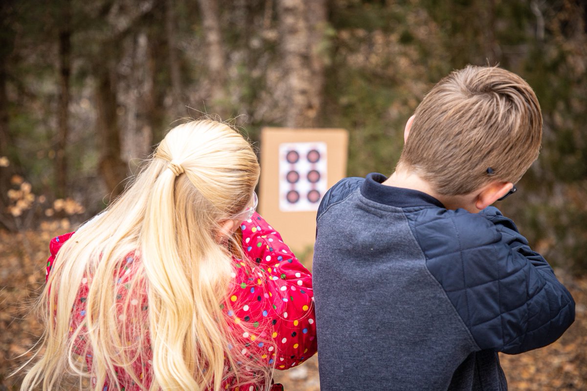 Happy #BeAKidAgainDay! We love reminiscing on the glory days and passing memories on to the new generation. ❤️ We hope you celebrate today with some classic paper targets and BBs!
#BeAKidAgain #Childhood #FamilyFun