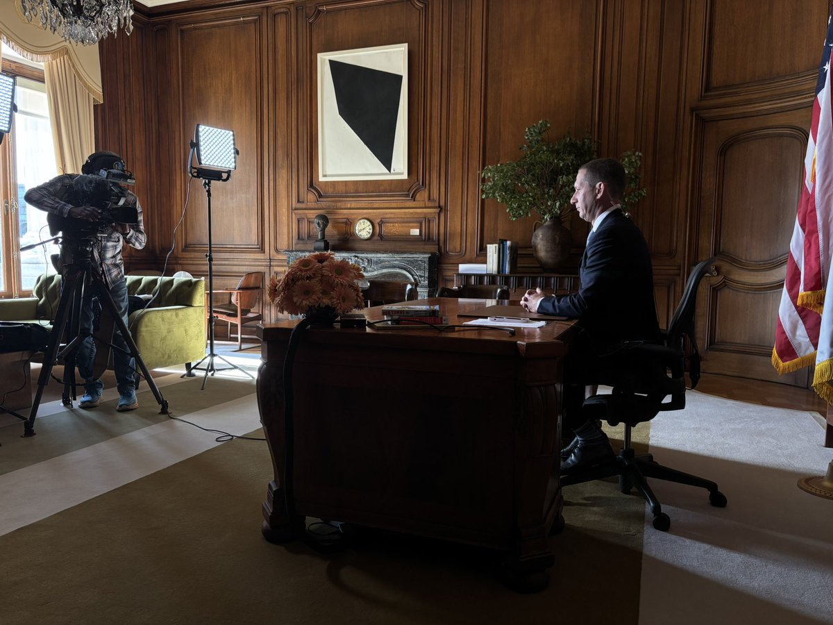 CLutvak's tweet image. Good morning from City Hall, where Mayor @DanielLurie is marking 6 months in office LIVE on @KTVU
Catch him later today on
📺 @abc7newsbayarea
📺 @KPIXtv
📺 @kron4news