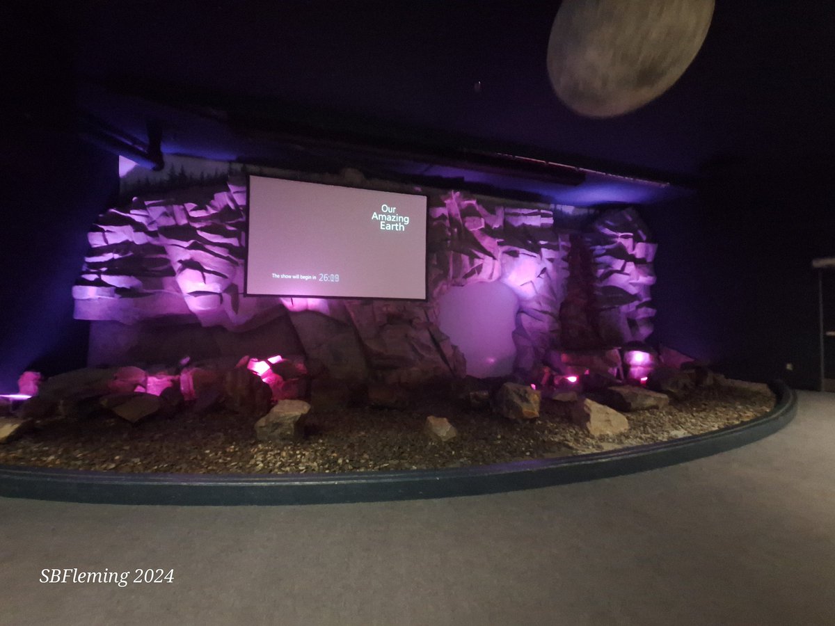 SaraBFleming's tweet photo. @FayeGrim While at the Geo Centre on Friday Past we sat in the little theater room. The woman's voice sounds like yours. Are you the woman who's doing the voice over for the video? https://t.co/NtCupIoAvw