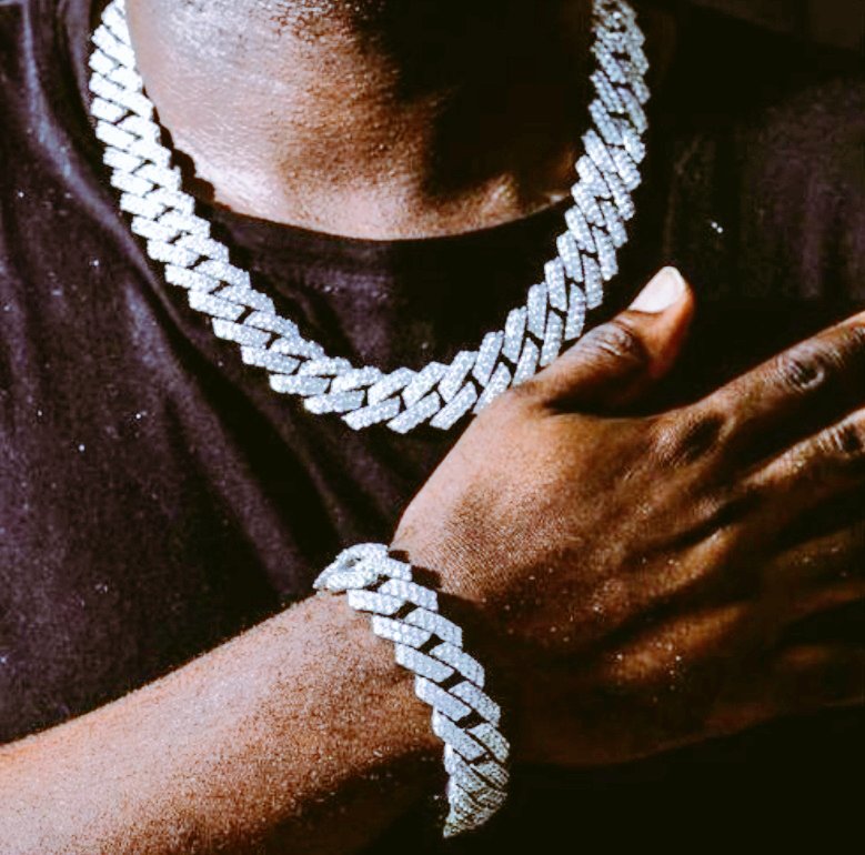 ayodejitenio's tweet image. Day 6 of 365
@365consistency1 

God abeg. See rain.

At least I got my jersey today and I got myself some ice to match. Being a stakeholder has been rough so far. I&apos;m tired already.

My earpods are dead too.

I want to eat fried rice.