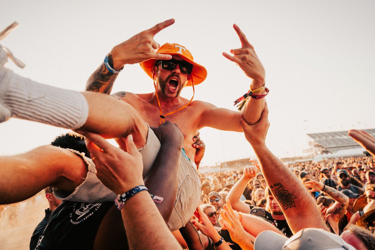 RockvilleFest's tweet image. You belong at Rockville.🎡
↪️ Secure your spot for the lowest price of the year. on.welcometorockville.com/trk/seeyouin26X