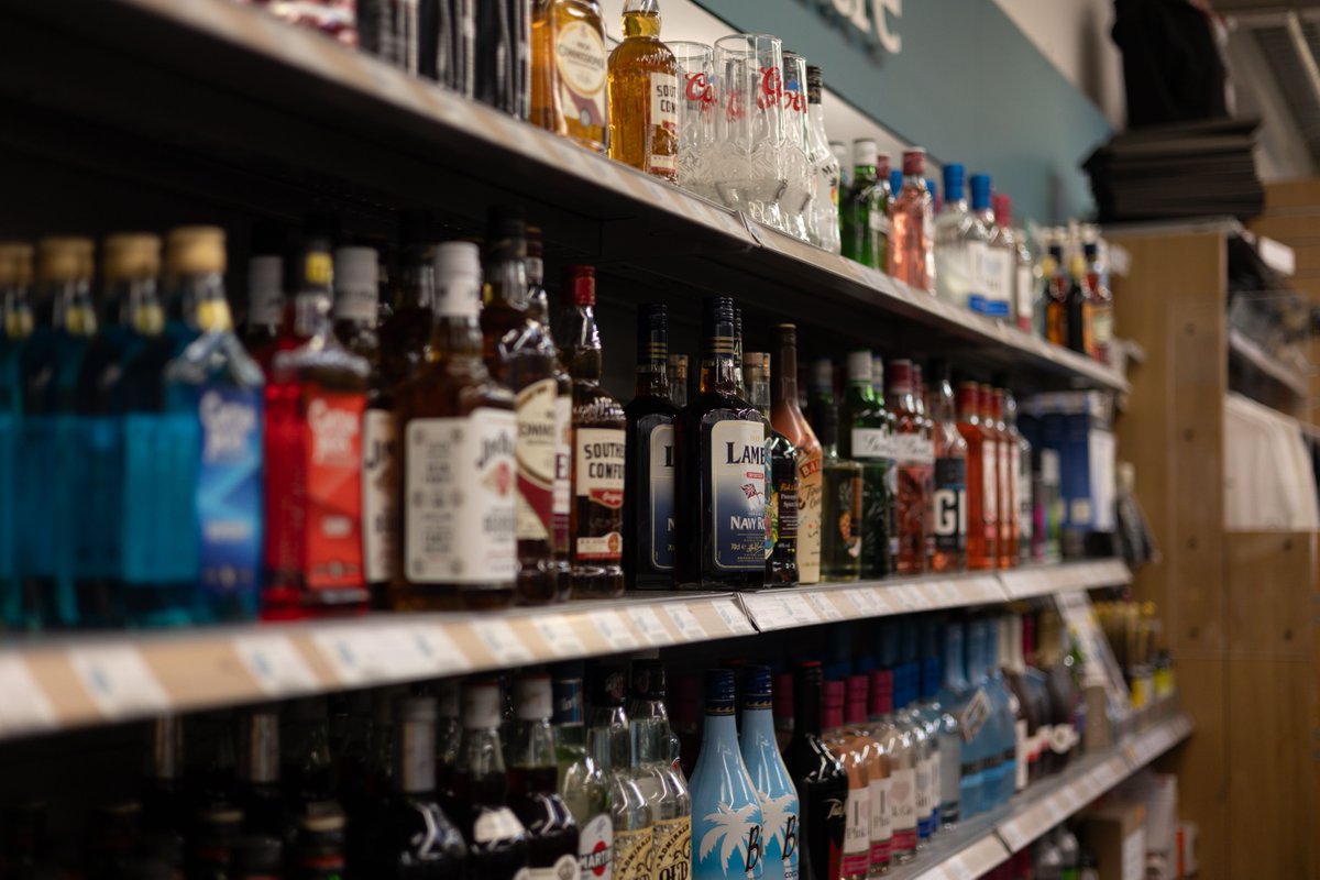 Cornwall-Plus Accommodation and Events (@cornwall_plus) on Twitter photo 🌞 Summer guests – welcome to our Campus Shop!
Stock up on Fairtrade essentials, local produce, snacks, wine, and more – perfect for lunches and beach picnics.
🕘 Open Mon–Fri: 9am–5pm
📍ASDA nearby (20 min walk / 5 min drive) 🌞 Summer guests – welcome to our Campus Shop!
Stock up on Fairtrade essentials, local produce, snacks, wine, and more – perfect for lunches and beach picnics.
🕘 Open Mon–Fri: 9am–5pm
📍ASDA nearby (20 min walk / 5 min drive)