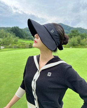 AidaTessa's tweet photo. Morning swings on the golf course, afternoon breeze by the beach. Sometimes the best therapy is sunshine, movement, and the sound of waves. What’s your perfect reset day? ☀️⛳🌴 #PositiveVibes #SelfCareSunday #BeachAndGolf" https://t.co/XcKGvgsMPR
