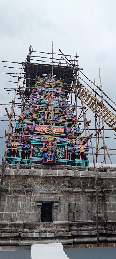 templeoftn's tweet photo. Arulmigu #Maragathaleswarar Temple,
#Thiruengoimalai
#திருச்சி #முசிறி
#திருஈங்கோய்மலை அருள்மிகு #மரகதாம்பிகை உடனுறை #மரகதாசலேஸ்வரர் திருக்கோயில், மஹா கும்பாபிஷேக விழா அழைப்பிதழ் 🙏🏻
ஆனி 30, திங்கட்கிழமை, 14.07.2025
#Trichy #Musiri #Karur #Kulithalai #Ayyarmalai #Sivayam #Bogar https://t.co/TOypSDcNXe