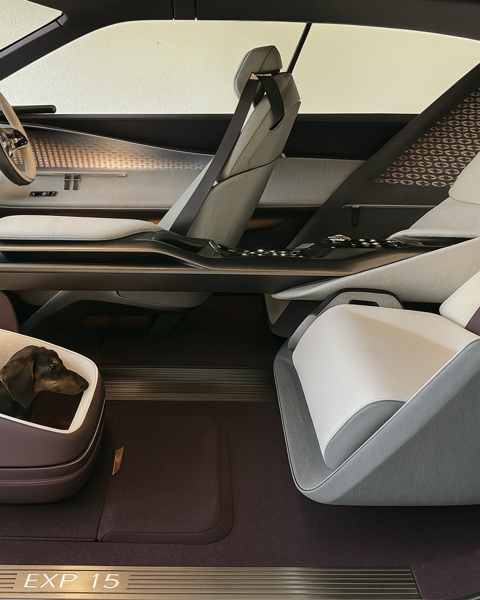 Say hello to the future of Bentley. If anyone can build an imposing waft machine it’s them. 

Bentley EXP15 is a concept car inspired by 1930 Speed 6 Blue Train. There is a captains chair, 3 side doors and a small floof - I’ve been told he doesn’t come with it. 

My hope is that