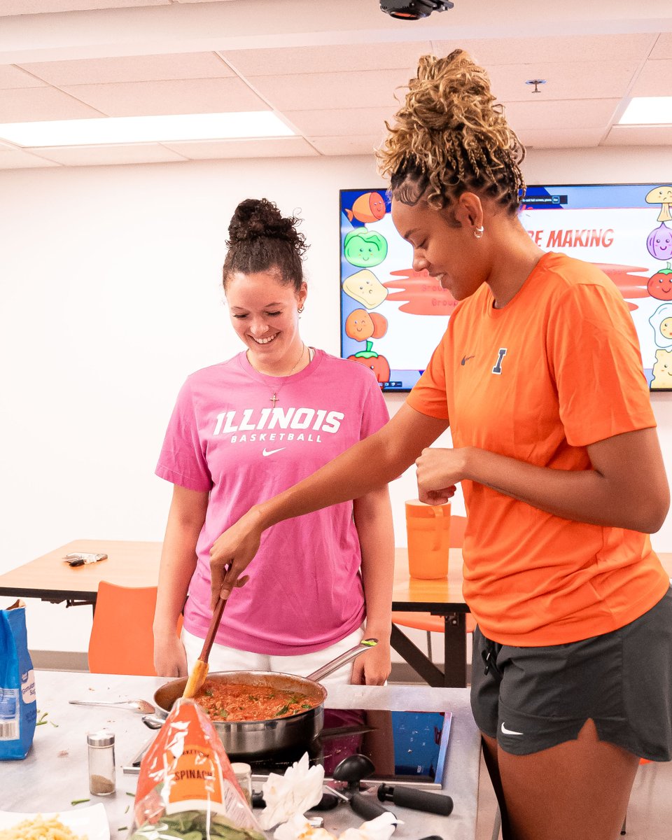 Illinois Women's Basketball (@illiniwbb) on Twitter photo Turned up the heat at last night's cooking class! Turned up the heat at last night's cooking class!