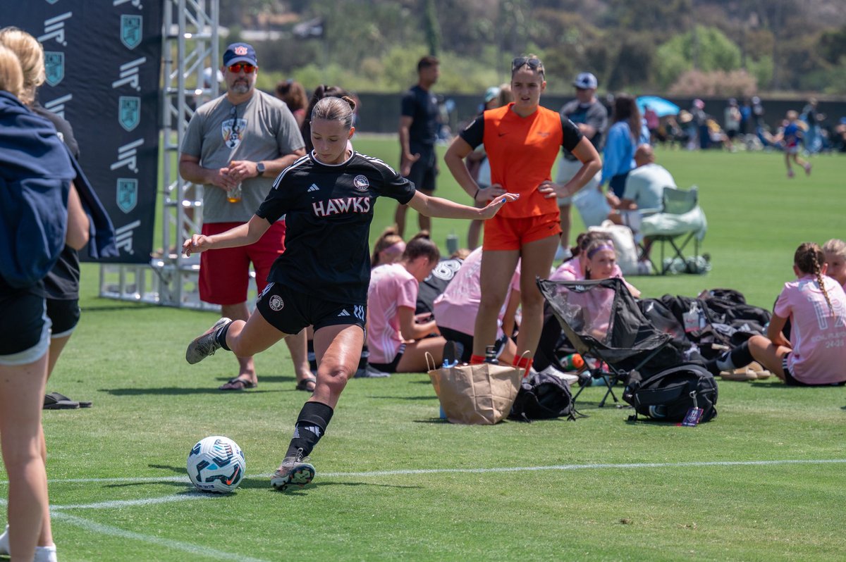 Amanda Bush tweet media