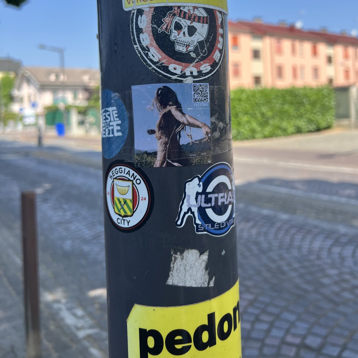 findingGiada's tweet photo. 📍Milan, Italy
📍Sicily, Italy 
“would you still love me if you really knew me?” promo around Italy 🇮🇹 @findingfletcher https://t.co/pTnrwapJO8