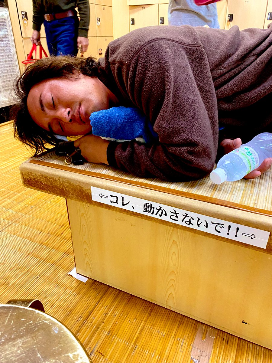 ほんで持って今週末はシャンバラ🌴
チームただの地元友達でBtoB🎧
（写真多分10年前くらい）
ゲストは言わずもがな🔥
スペシャル過ぎる！！
足止めらんやんおもクソ遊びます今年一番！！
是非遊び来てください色んな意味で楽しめますよっと♪
<a href="/metro_kyoto/">京都METRO</a>
