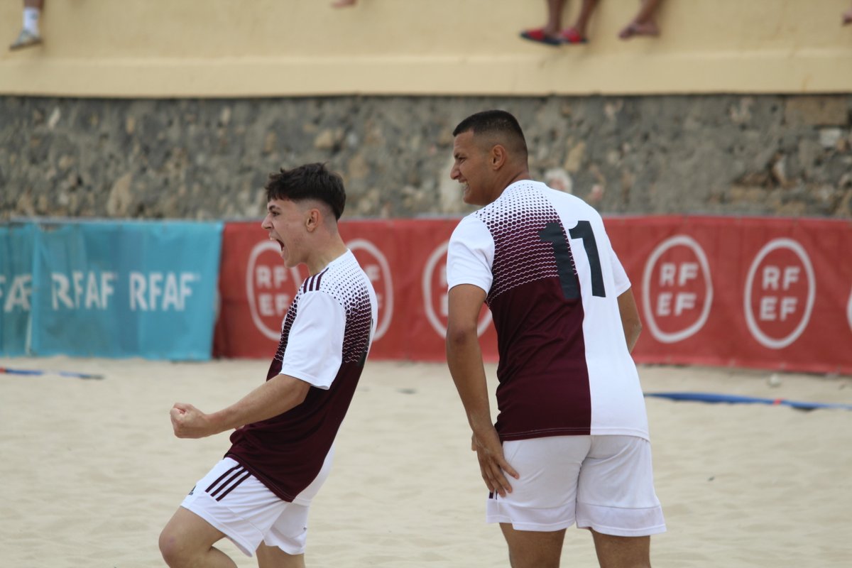 ⚽️ 𝗖𝗟𝗠𝘋𝘈𝘠 |

🏖️ Turno de tarde para la #selecciónCLM sub-19, donde se medirán ante la Comunidad Valenciana para cerrar este #CESA por el 7º y 8º puesto

⏰ 20h | Sub-19

📺 enlace del partido, 🔗youtube.com/live/PmaJSiGfx…

#somosCLM | #genCLM