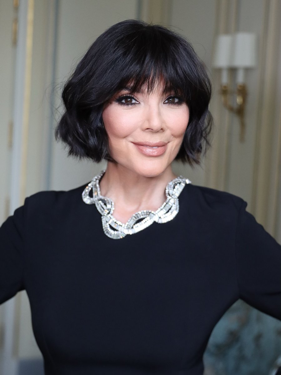 KrisJenner's tweet image. Midnight in Paris 🇫🇷