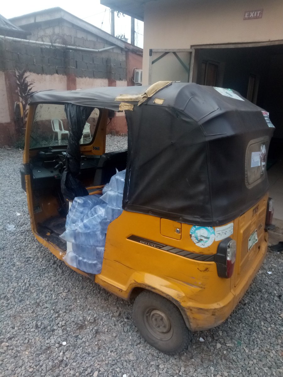 UniqWilliams's tweet photo. @yhemolee_ I really need this money to provide accommodation for my family. The keke marwa with which I feed them was stolen and we now face eviction from my landlord now. Please assist us. #Lotstar https://t.co/4xNlDxoDlv