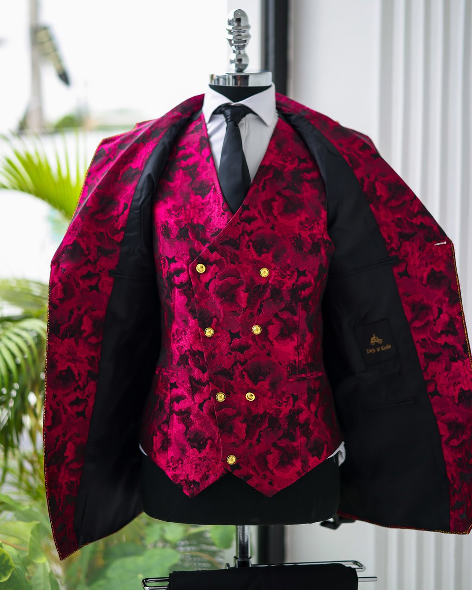 The HEA 6 Suit

#fashion #madeinlagos #Suits #wedding #photographer #MUFC #ootdStyle #Ghana #USA #GOLD #highlight #Israel #bbtvi #suiting #UAE #AFHS #STYLE
