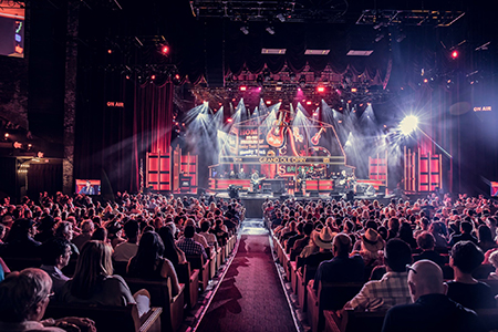 From Kentucky Roads to Country’s Most Sacred Stage, JD Shelburne Wins Over Audience During Grand Ole Opry Debut - mailchi.mp/bnoticedpr/jd-…