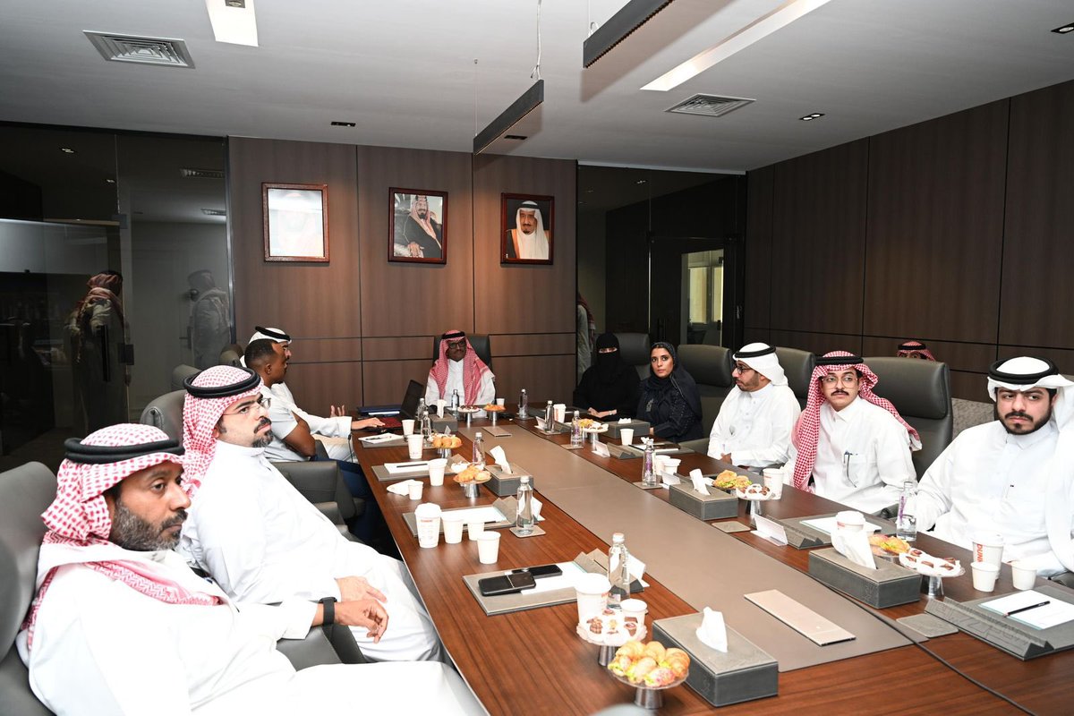 #أمانة_الشرقية بالتعاون مع مكتب معاذ بن عبدالله أبا بطين للاستشارات الهندسية  تنظّم ورشة  تحسين واجهات المباني بالذكاء الاصطناعي لرفع كفاءة #المشهد_الحضري وتعزيز جمالية المدن.🏙️

🔹 ورشة متخصصة للمختصين والمهندسين
🔹 حلول تقنية مبتكرة
🔹 دعم مستهدفات #جودة_الحياة

#الشرقية_أمانة